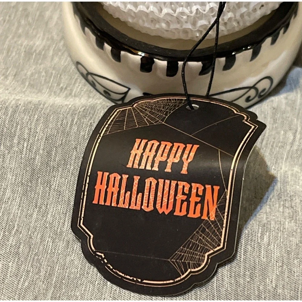 Halloween Skull Scrubby Holder  Ceramic Dish Sponge Holder 4.7 In.  Happy Hallow